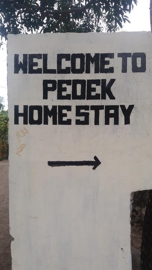 Pedek Homestay Прайя Экстерьер фото